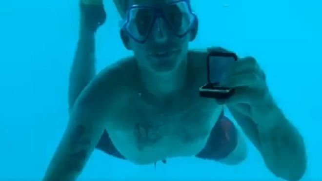 Man proposes under water